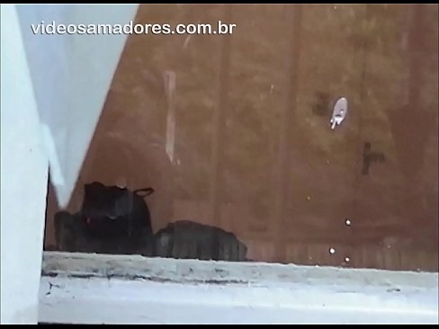 ❤️ Home excitat mirant la seva xicota amb un altre noi, gravant un vídeo de merda sense molestar la parella ❤ Porno a nosaltres